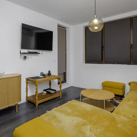 Cozy 1bd Flat Close To The Center By Flat Mаnager Szófia