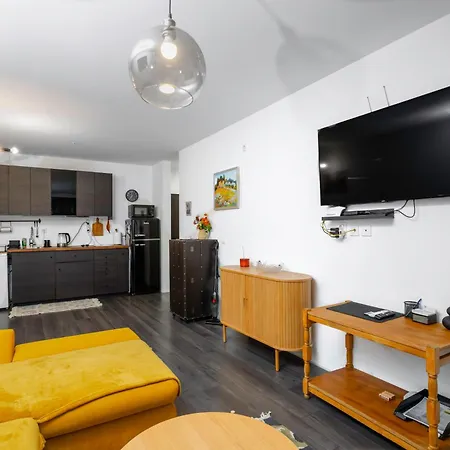 Apartman Cozy 1bd Flat Close To The Center By Flat Mаnager